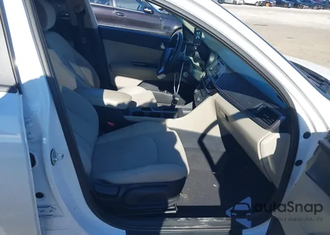 2016 Kia Optima Lx z USA, uszkodzony, nr VIN 5XXGT4L34GG019100